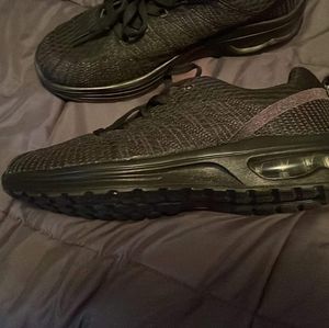 Omega walk shoes size 8